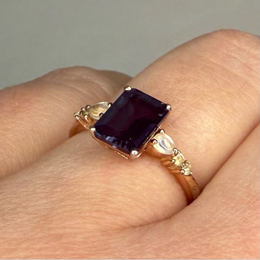 Custom made alexandrite, moonstone and rose gold ring - Picture 9 of 10